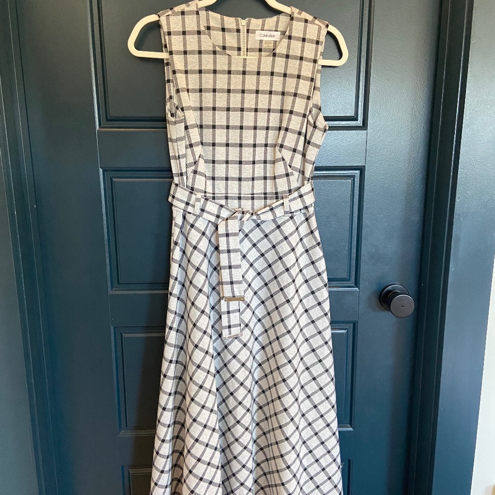 Calvin Klein Light Gray Plaid Dress - size 4